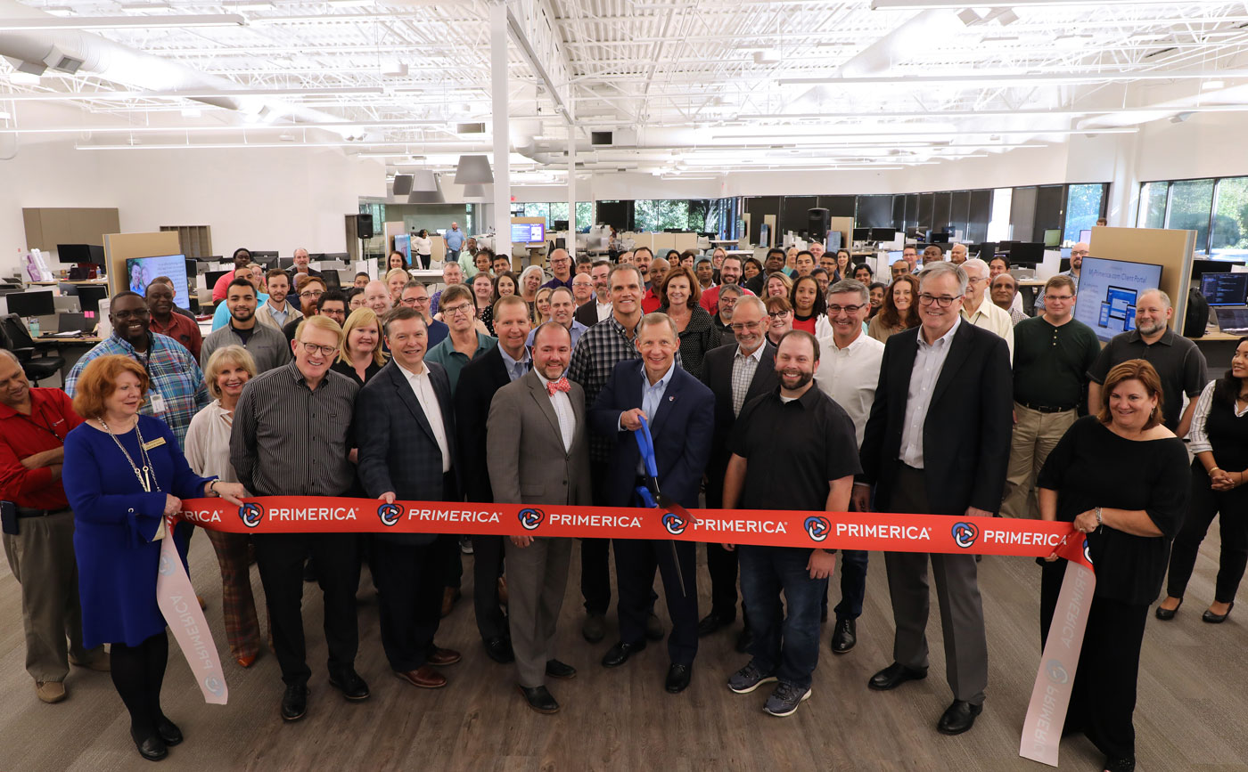 Photo of CEO Glenn Williams along with employees of new Primerica Technology Innovation Center