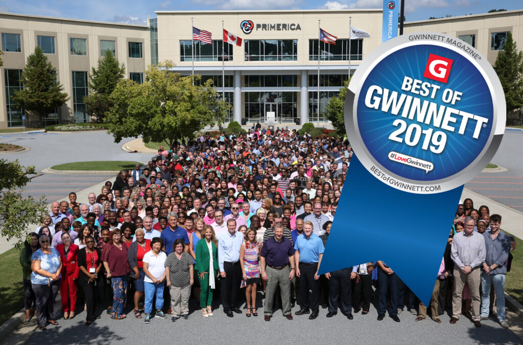 Photo of hundreds of employees outside of Primerica home office